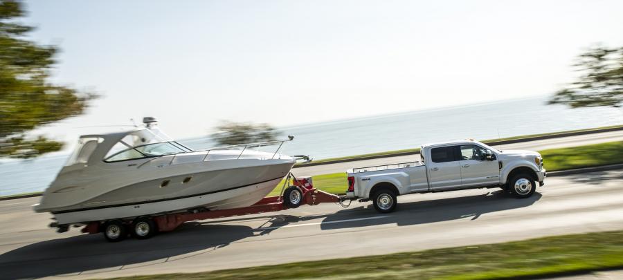  Ford F-450 Limited Super Duty 2017 года  (фото 11 из 16)